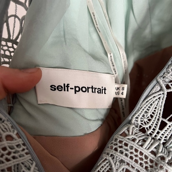 SELF PORTRAIT
Teardrop Guipure Paneled Mini Dress, size 4 - Picture 5 of 7